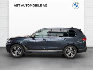 BMW X7 M50i