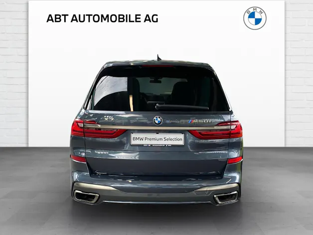 BMW X7 M50i