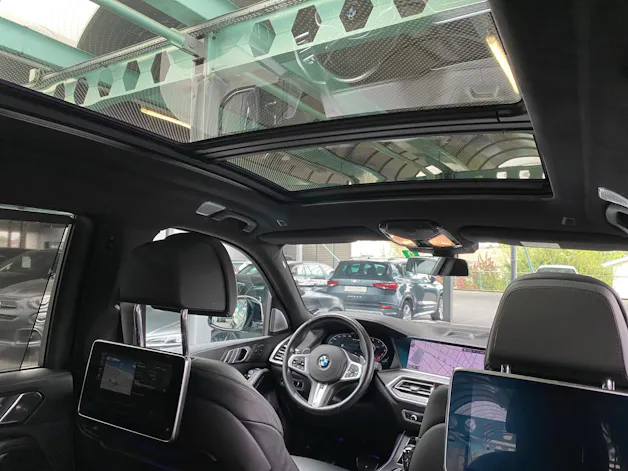 BMW X7 M50i