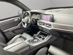 BMW X7 M50i