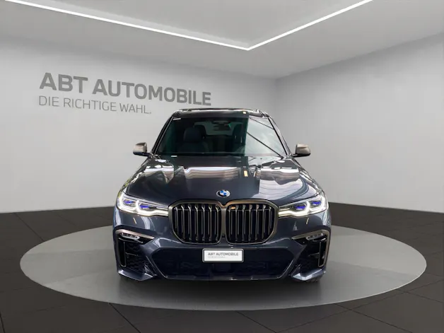 BMW X7 M50i