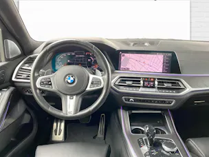 BMW X7 M50i