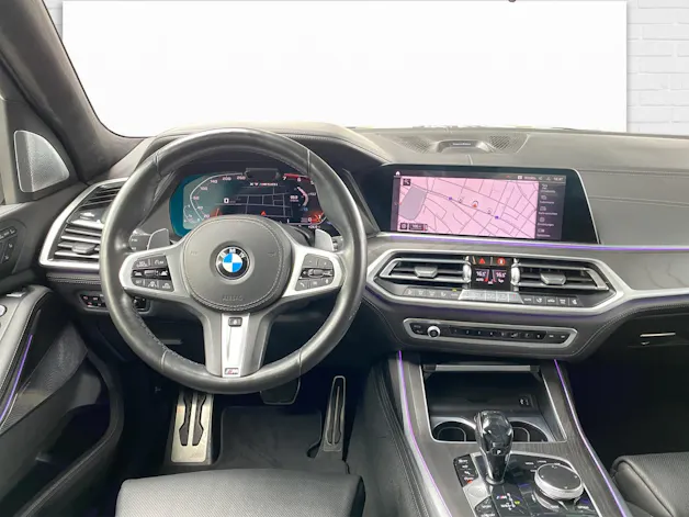 BMW X7 M50i
