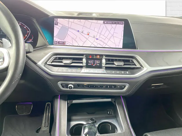 BMW X7 M50i