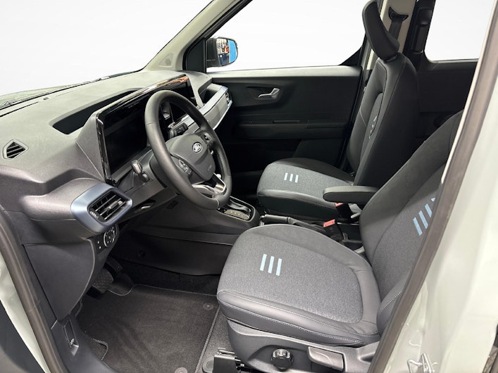 Vehicle image FORD TOURNEO COURIER