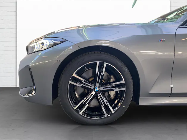 BMW 330d xDrive SAG Touring