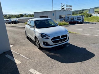 Vehicle image SUZUKI SWIFT 0