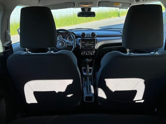 Vehicle image 8
