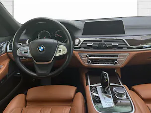 BMW 750i xDrive
