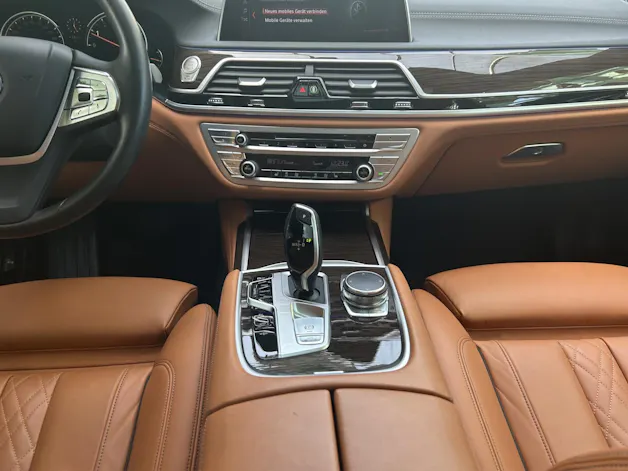 BMW 750i xDrive
