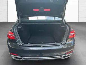 BMW 750i xDrive
