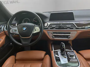 BMW 750i xDrive
