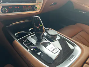 BMW 750i xDrive