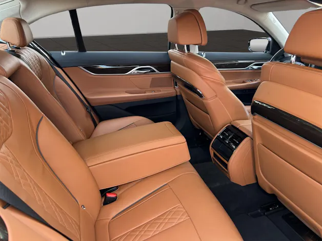 BMW 750i xDrive
