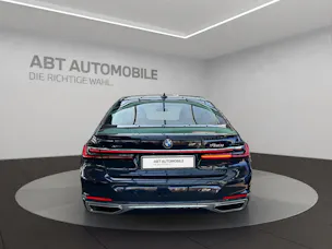 BMW 750i xDrive