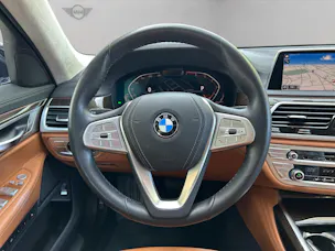 BMW 750i xDrive