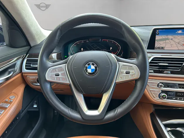 BMW 750i xDrive