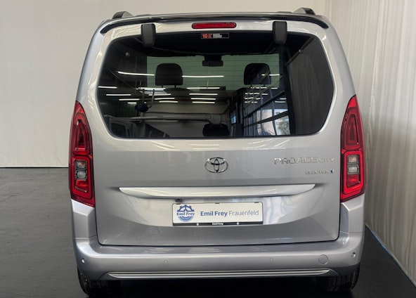 Vehicle image 12 Vehicle image 12