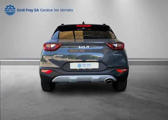 Vehicle image 9 Vehicle image 9