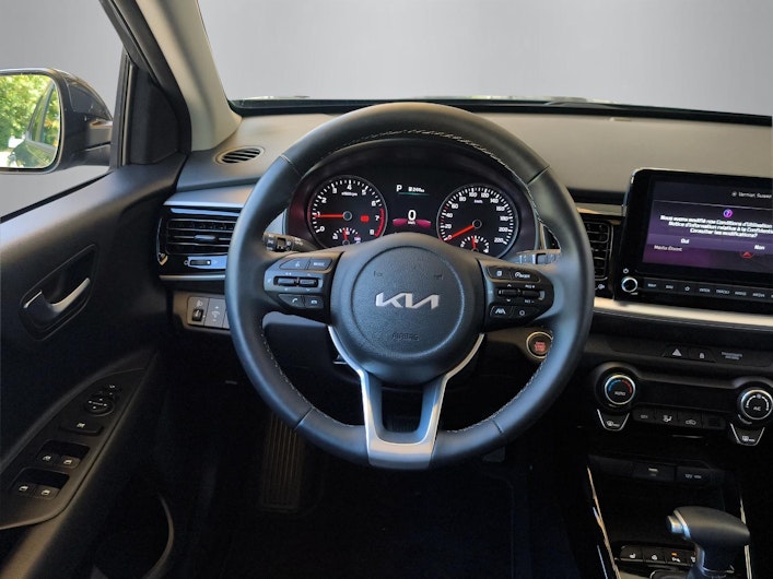 Vehicle image KIA STONIC