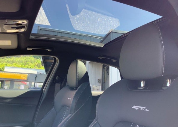 Vehicle image 11 Vehicle image 11