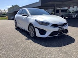 First vehicle image