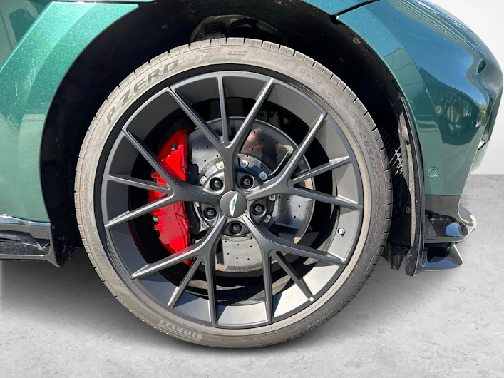 Fahrzeugbild ASTON MARTIN DBX