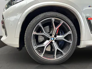 BMW X5 xDriveM50i