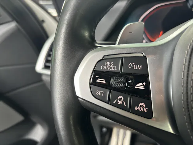 BMW X5 xDriveM50i