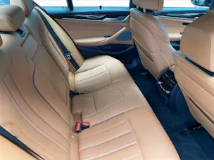 BMW M550i xDrive SAG