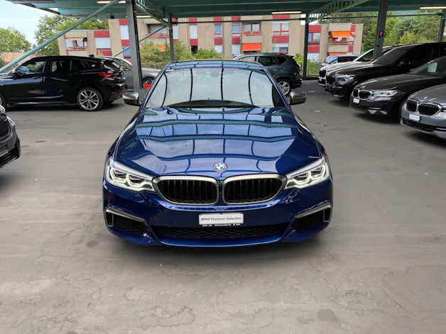 BMW M550i xDrive SAG