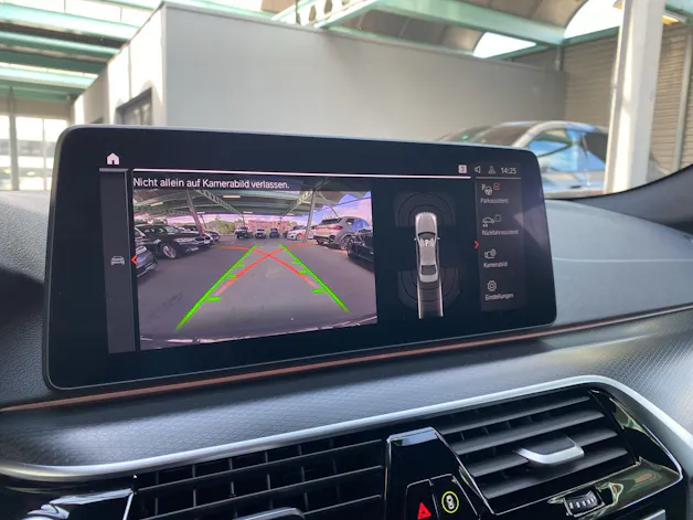 BMW M550i xDrive SAG