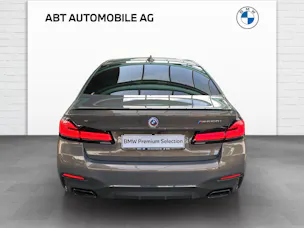 BMW M550i xDrive SAG