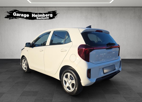 Vehicle image 2 Vehicle image 2