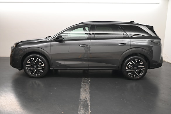 PEUGEOT 5008 1.2 Hybrid Allure Premium 2