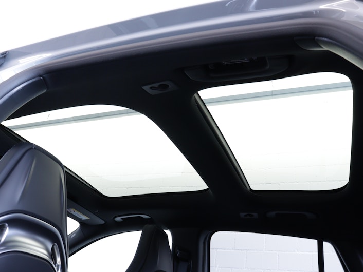 Vehicle image MERCEDES-BENZ GLA 35 AMG