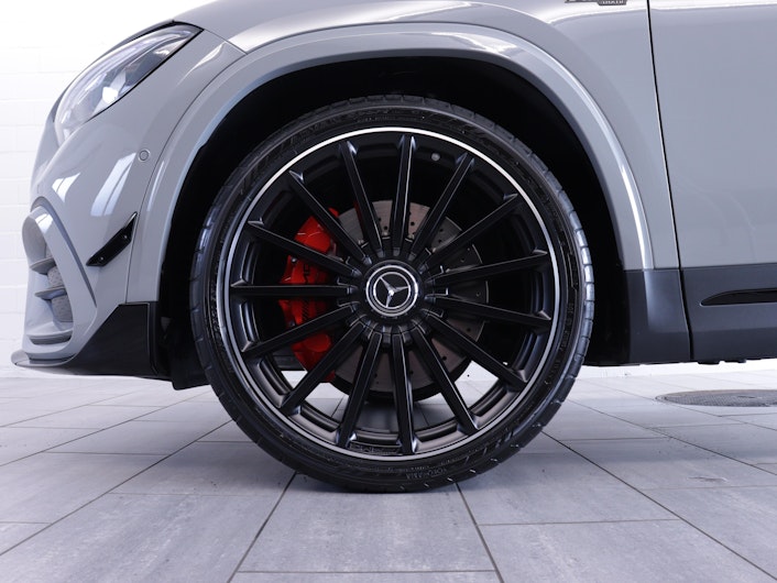 Vehicle image MERCEDES-BENZ GLA 35 AMG