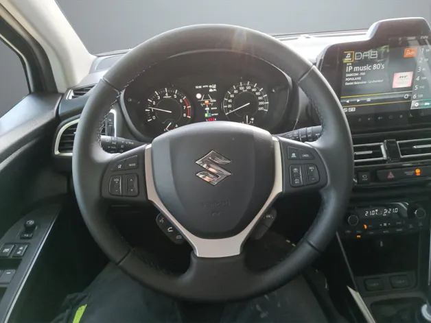 Suzuki S-Cross 1.4 T Compact Top Hybrid 4x4