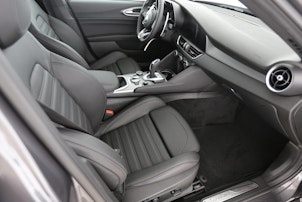 Vehicle image ALFA ROMEO Giulia 2.0 Q4 Veloce