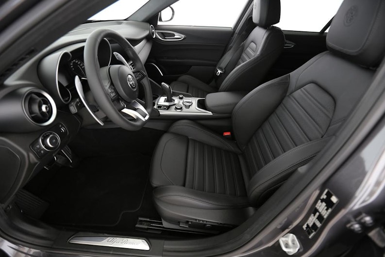 Vehicle image ALFA ROMEO Giulia