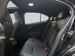 Vehicle image LEXUS UX 300e Excellence