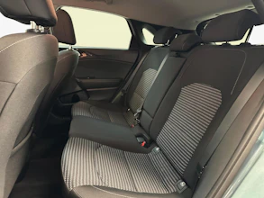 https://vehicle.imgix.net/3876765/2891e9f5-26a2-4a7d-a5ba-b647ad3d4275.jpg