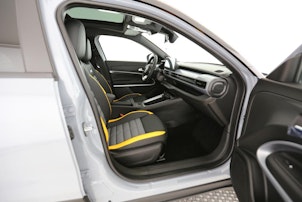 Vehicle image JEEP Avenger 1.2 MHEV The North Face 4xe