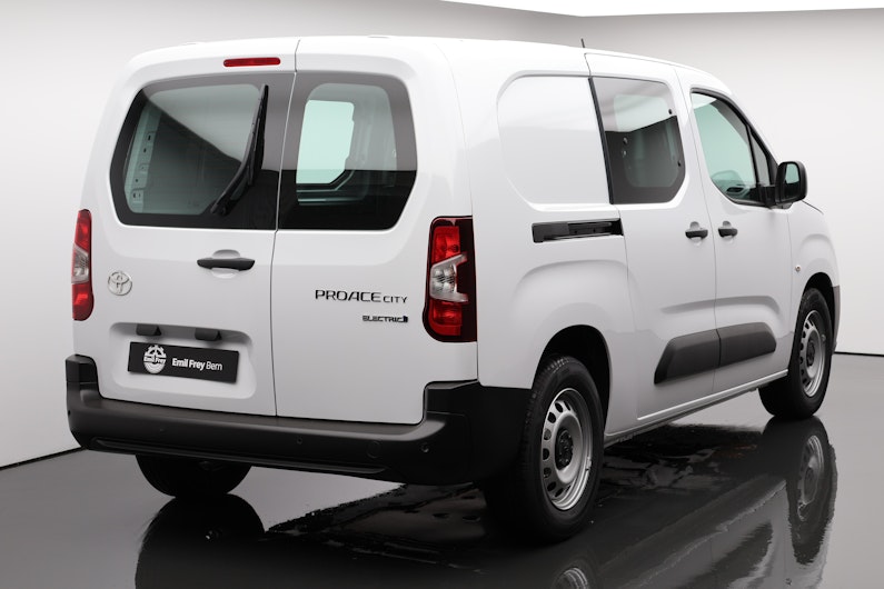 Vehicle image TOYOTA PROACE CITY