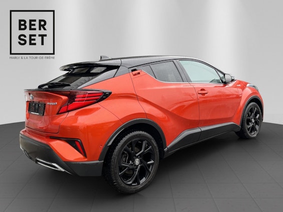 Vehicle image 18