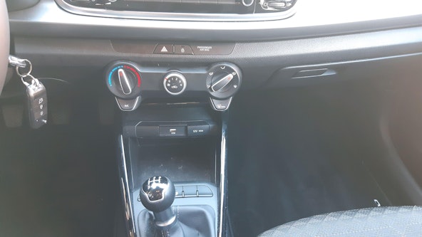 Vehicle image 10 Vehicle image 10