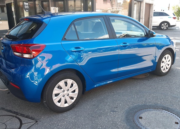 Vehicle image 3 Vehicle image 3