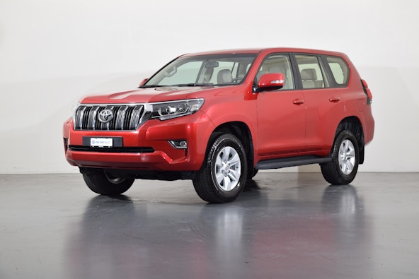First vehicle image