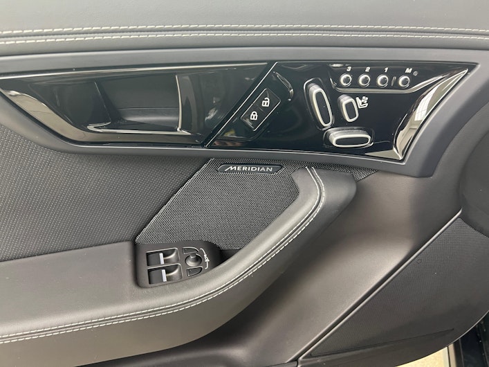 Vehicle image JAGUAR F-TYPE