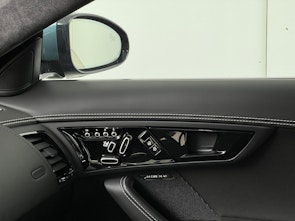 Vehicle image JAGUAR F-Type Convertible 5.0 V8 R AWD